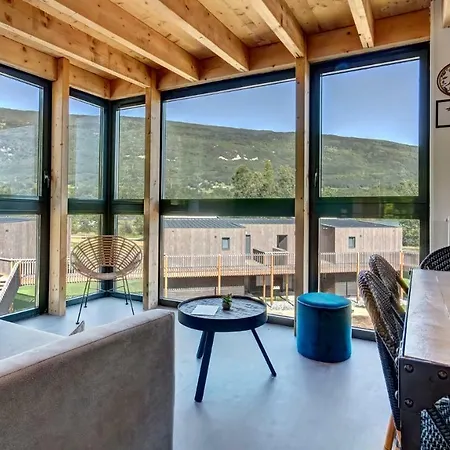 Prázdninový areál Vacanceole - Le Village Des Oiseaux 3*